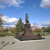 Памятник Василию Татищеву