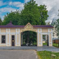 Историко-архитектурный и природный парк «Долгая Поляна»