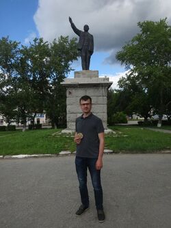Найти 15 памятников В.И.Ленина
