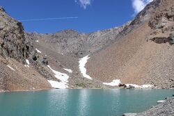 Голубое озеро в долине Актру